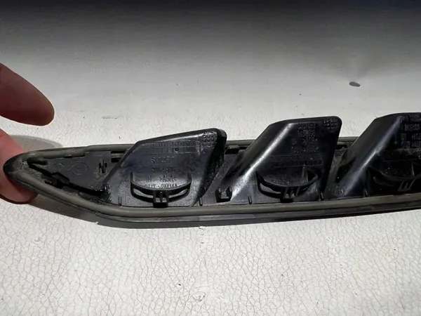 Grille d'entrée d'air aile droite OEM 7418606 BMW X3 G01 image 6