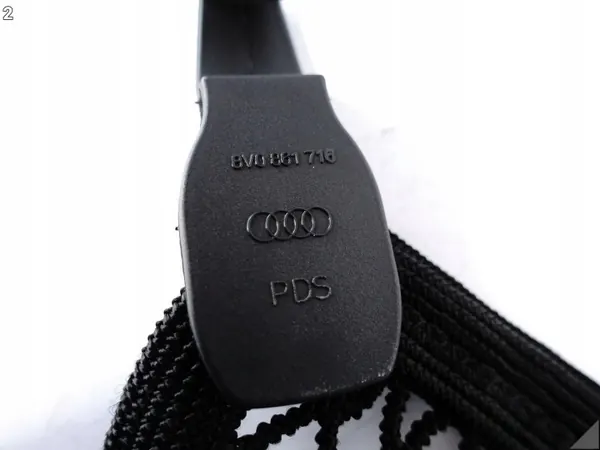 Audi OE Bagageutrymmesnät OEM 8W9861869A image 3