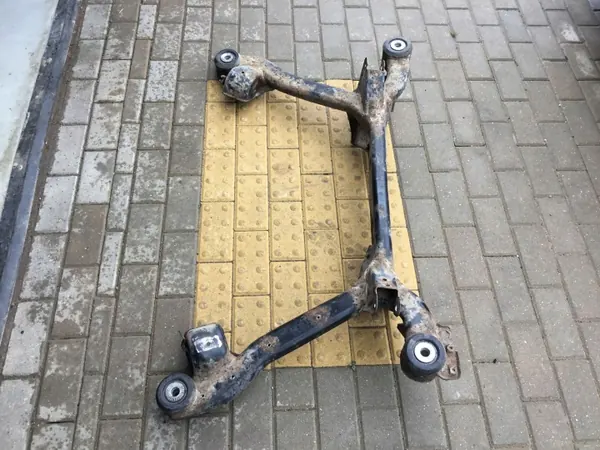 Audi A4 S4 B6 Achter hulpframe OEM FXK559 image 4
