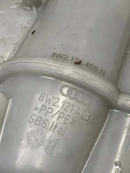 Expansionsbehållare OEM 8W2121403E Audi A4 Avant image 3