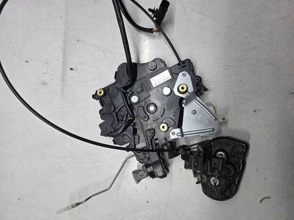 VW T5 Höger Skjutdörrslås 7H0843654BR image 3