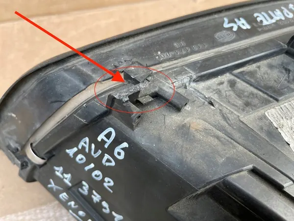 AUDI A6 C5 Xenon Scheinwerfer Rechts 4B0941030Q image 5