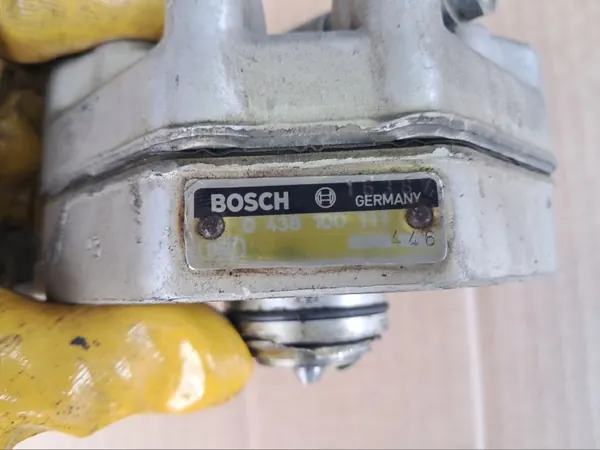 Distribuidor de combustível OEM 0438100111 Mercedes W126 image 3