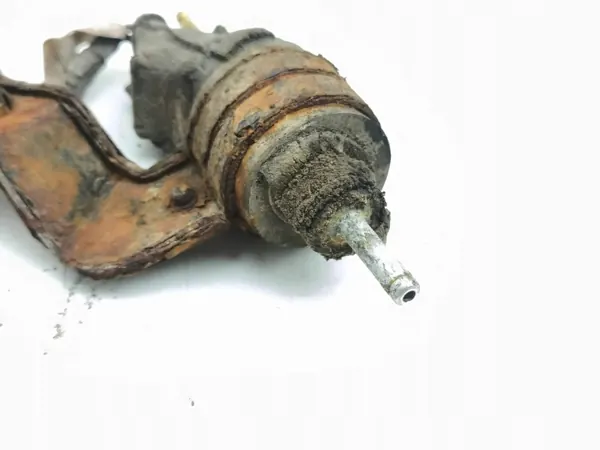 Pompe à carburant Lexus IS 220D-250-350 2007 OEM AMD171103 image 9