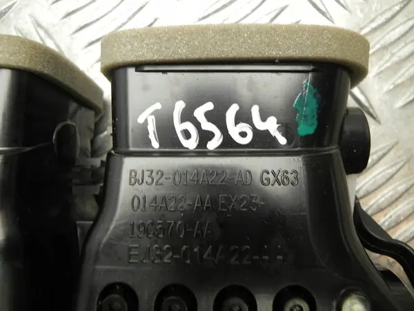 Boquilla de aire Jaguar XF 2015 EX23-19C570-AA image 3