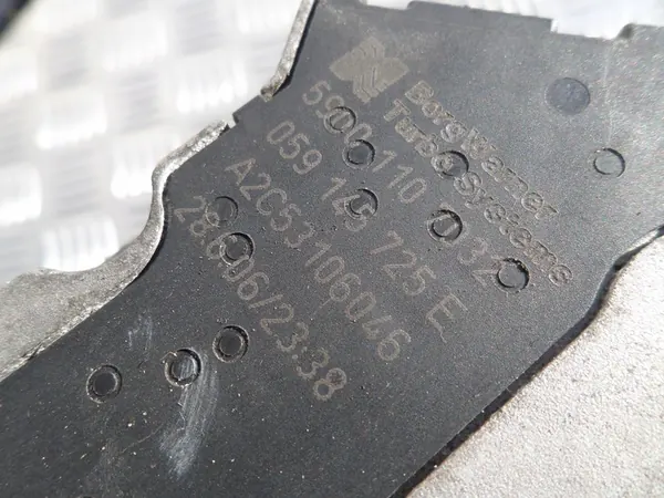 Turbo Audi Q7 4L 3.0 TDI 059145715F image 4