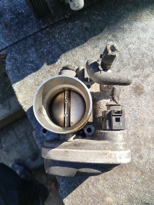 Drosselklappe OEM 06A133062AT für VW 1.6L image 2