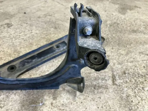 Panneau de montage de radiateur Porsche Cayman 987 2006 OEM image 4