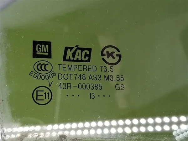Vitre Arrière Droite OEM 95276496 pour Chevrolet Trax image 4