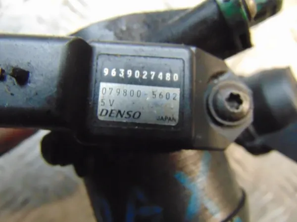 Capteur Pression Turbo OEM 9639027480 pour Volvo S40 image 3