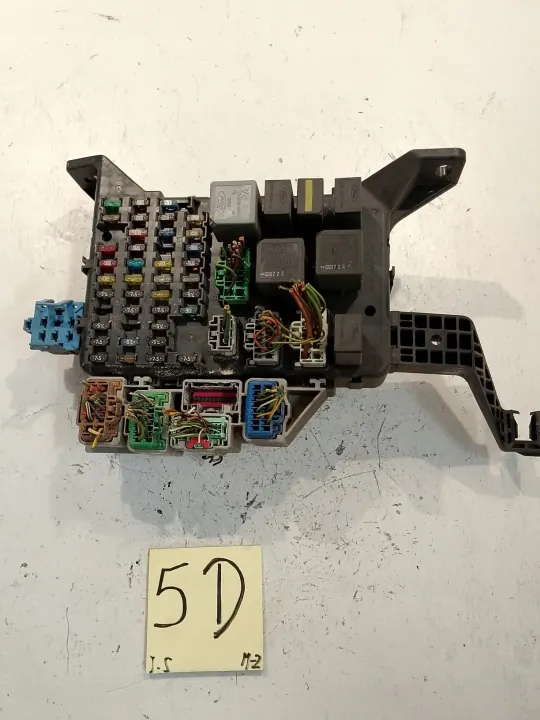 Boîte à fusibles module BSI MK III 2001 OEM image 2
