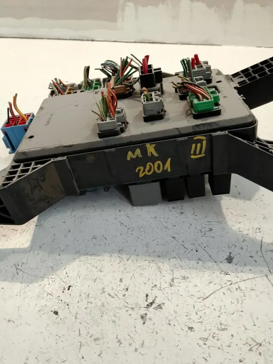 Boîte à fusibles module BSI MK III 2001 OEM image 3