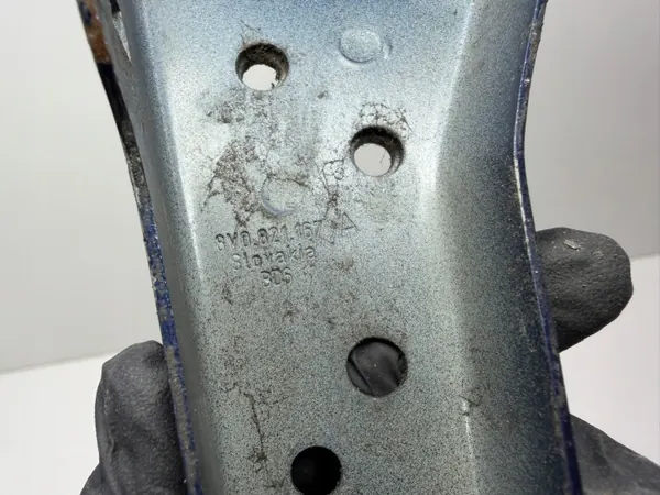 Support de garde-boue Audi A3 S3 8V droit avant OEM 8V0821167A image 7