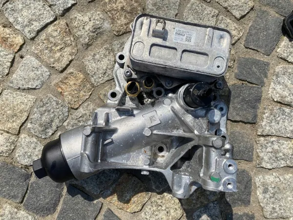 Mercedes Oljefilterbas OEM 6541800265 - Begagnad image 2