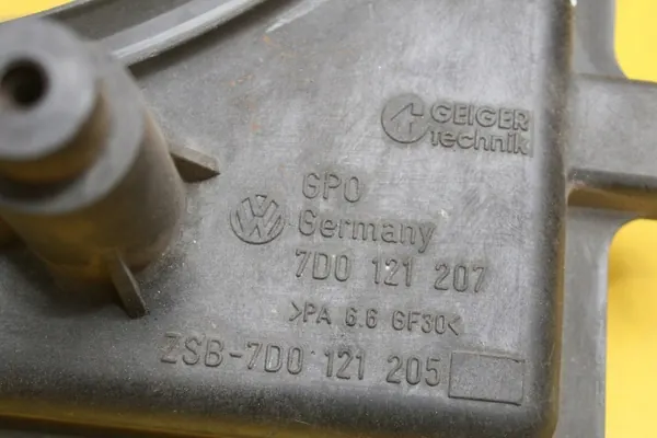 Lüftergehäuserahmen OEM 7D0121207 für VW T4 image 10