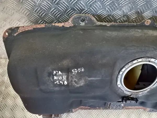 Brandstoftank OEM ZBIORNIK BAK PALIWA KIA RIO II 1.4 image 3