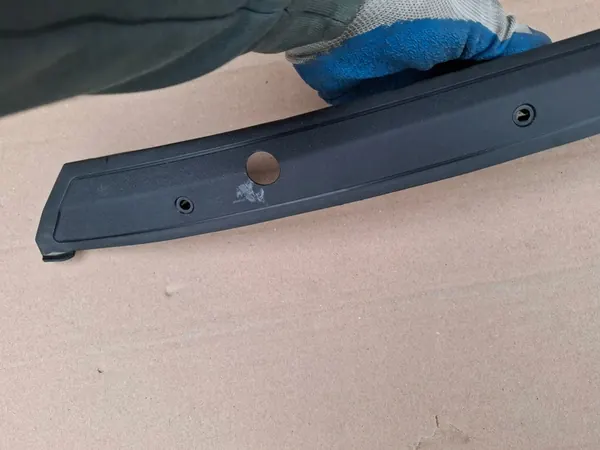 AUDI RS6 C8 Vasemman Lokasuojan Peite 4K0820581A image 3