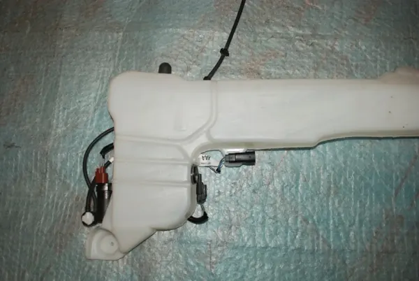 Scheibenwaschbehälter Ford Explorer MK6 2020 OEM LB5B-17B613 image 4