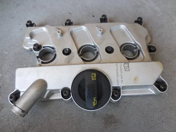 Tapa de válvulas Audi 3.0T OEM 06E103471S/06E103472Q image 2