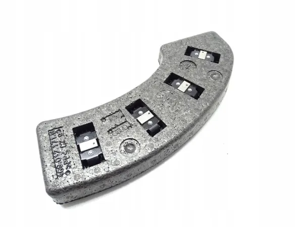 Audi A6 C7 Grillfäste OEM 4G9012171B - Begagnad image 3