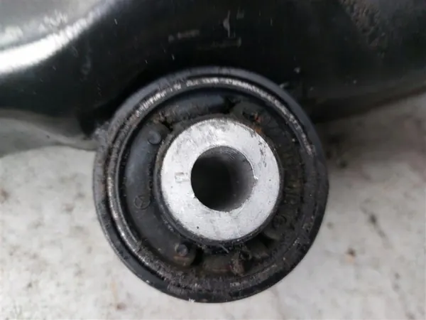Takaperävetokoukku OEM A1633300200 Mercedes ML image 3