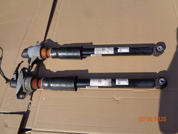 Ammortizzatore posteriore Audi A4 S4 B9 8W 8W0616025F image 2