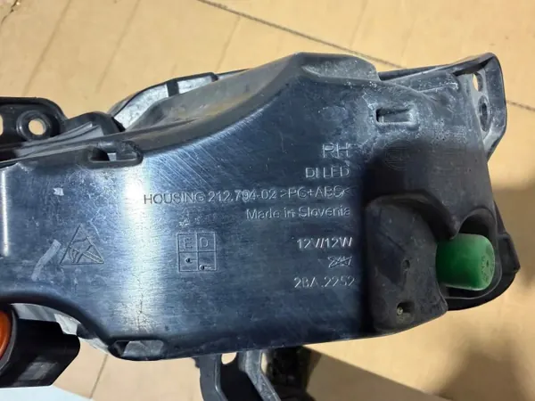 Etusumuvalo oikea OEM 21279402 Peugeot 308 image 3