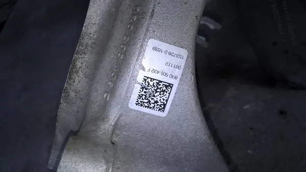 Codo de dirección trasero derecho Audi Q5 image 2