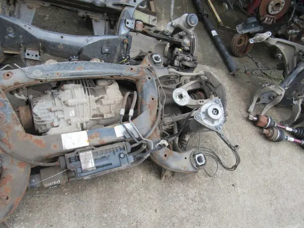 Bakaxelbalk OEM 6870L0L för BMW X5 F15 image 3