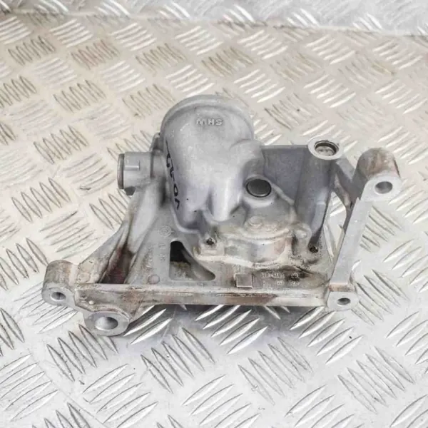 Pompe à huile d'occasion OEM 078115105078115142C Audi A6 image 3