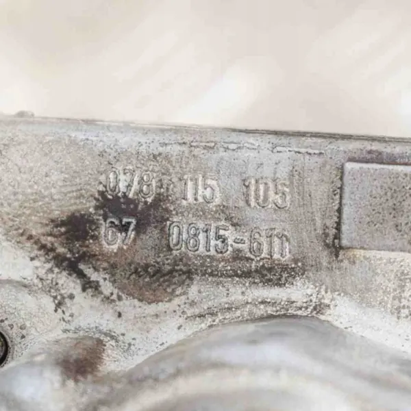 Pompe à huile d'occasion OEM 078115105078115142C Audi A6 image 6