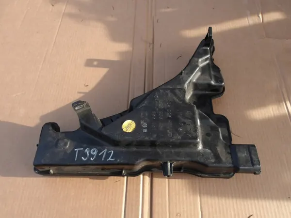 Audi OE 8W0955451B Gebruikte ruitenwisservloeistoftank image 2