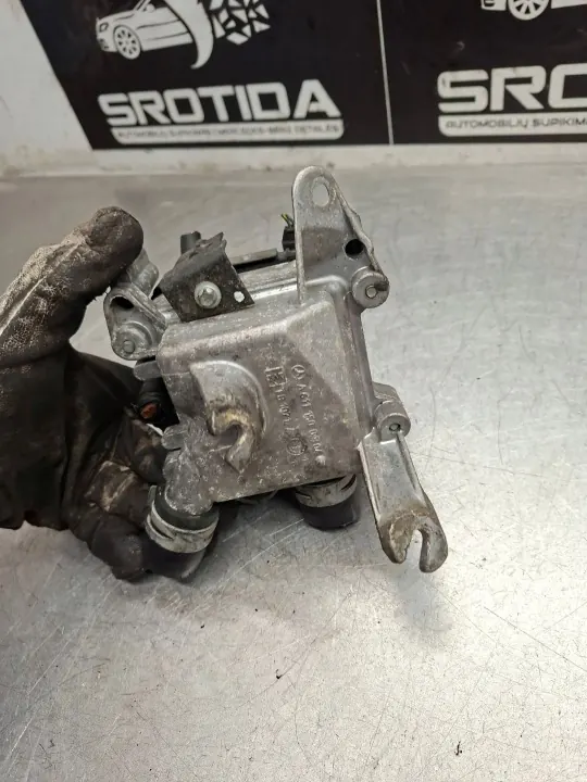 Calentador bloque motor Mercedes-Benz E W210 A2105460135 image 4