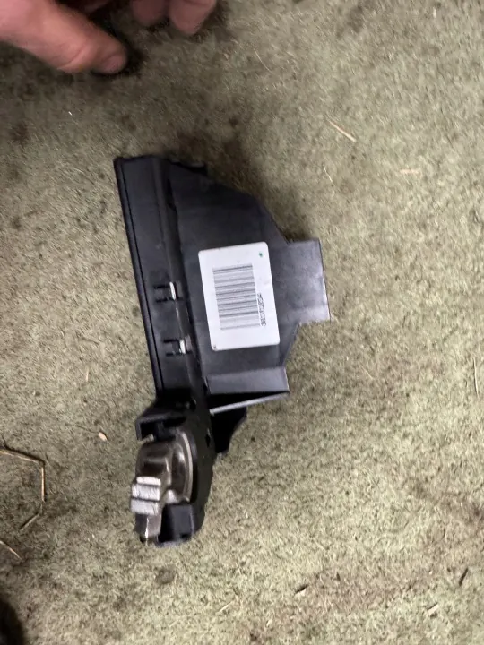 Minuspol-Klemme OEM 255609 für Audi A7 image 3