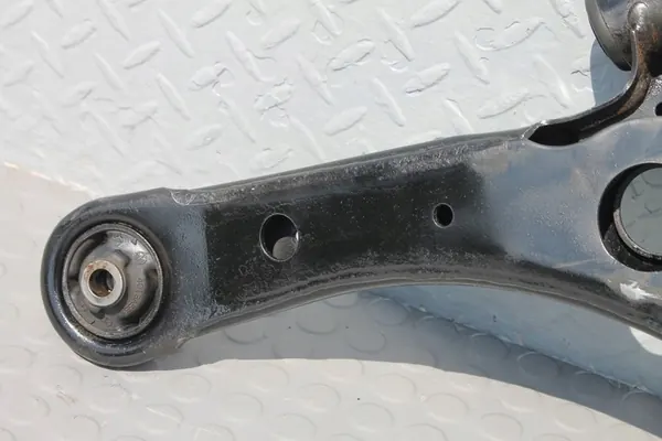 Braccio di controllo anteriore sinistro Mitsubishi Eclipse Cross 1.5 T image 5