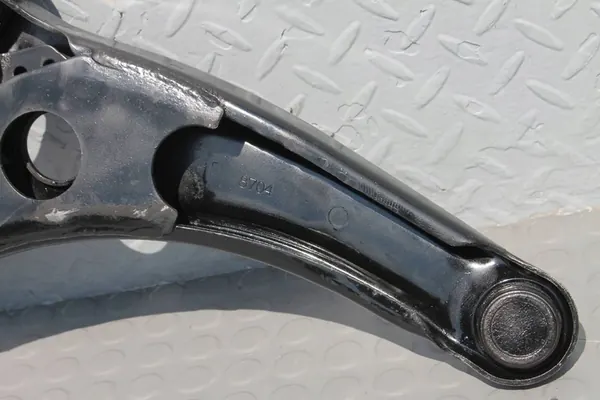 Braccio di controllo anteriore sinistro Mitsubishi Eclipse Cross 1.5 T image 6