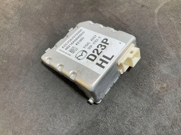 Mazda 2 etukamera OEM D23P67XCX - Käytetty image 5