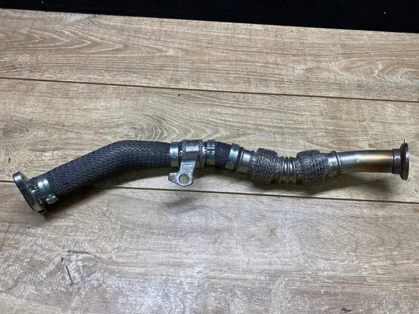 Mercedes EGR-jäähdytysputki OEM A2761408408 - Käytetty image 2