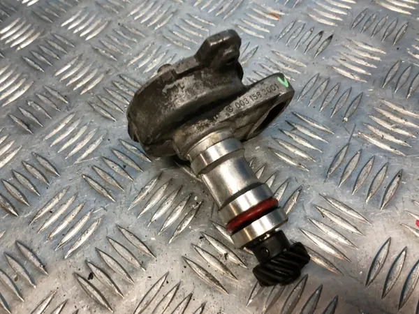 Mercedes W201 2.0 Ontstekingsspoel OEM 0031583001 image 3