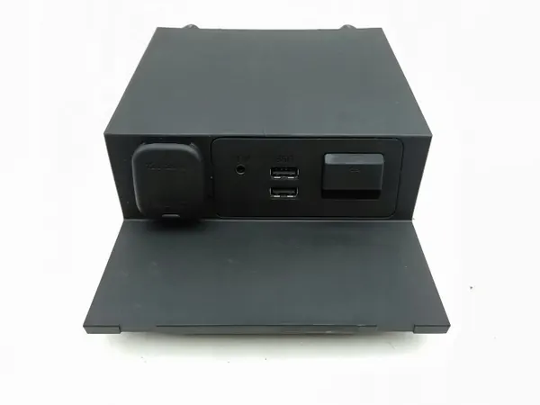 Mazda CX-5 II USB-aansluiting OEM K123644A1 2018 image 2