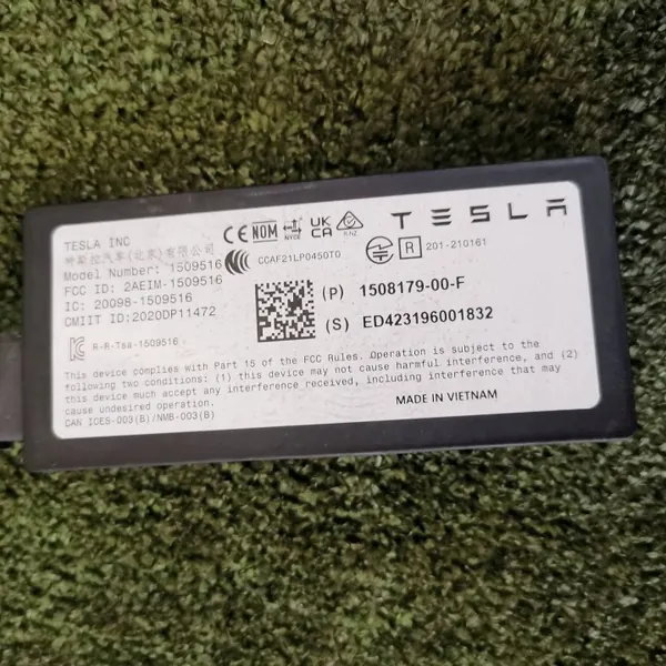 Module Antenne Bluetooth Tesla Model Y 1508179-00-F image 2