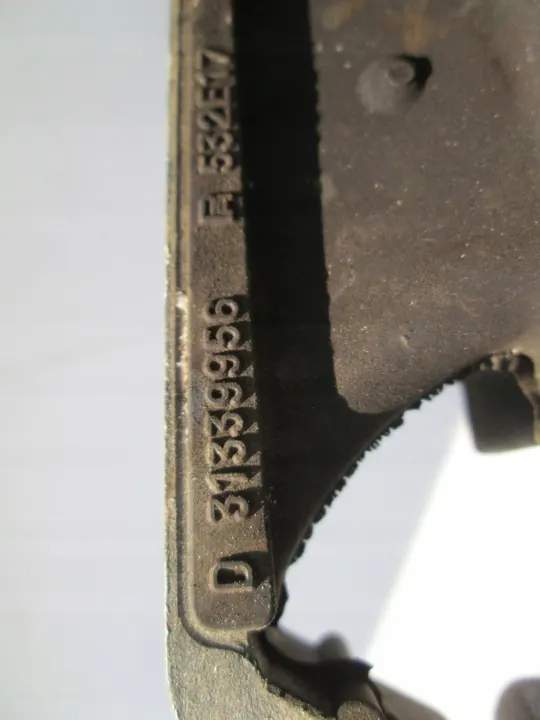 Volvo XC90 2019 Motorsteun image 3