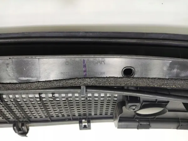 Ylämuovinen suojalevy OEM 86158-Q0100 Hyundai Bayonille image 6
