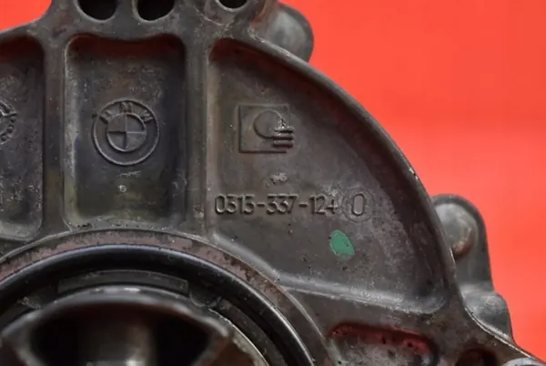 Imupumppu BMW E90 E91 2.0i 170 HV 08-13 image 6