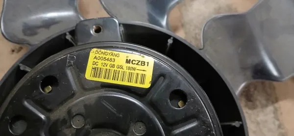 Radiatorventilator Hyundai OE OEM A005483 - Gebruikt image 4