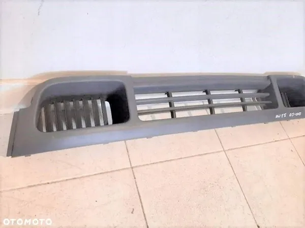 Volkswagen Transporter - Caravelle T5 2005 Griglia paraurti anteriore OEM image 3