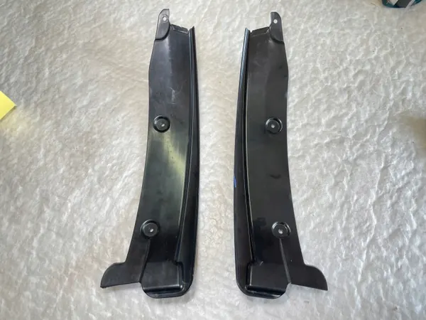 Extensões de para-lamas traseiras L+R Chevrolet Corvette C7 image 4