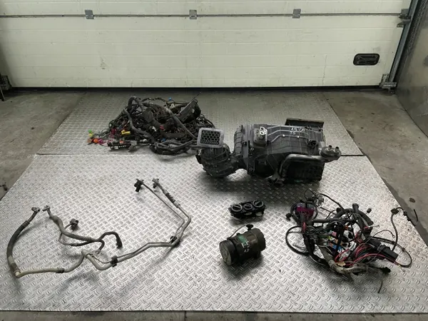 VW T5 04- Klimakompressor OEM 7H1820005BM image 2