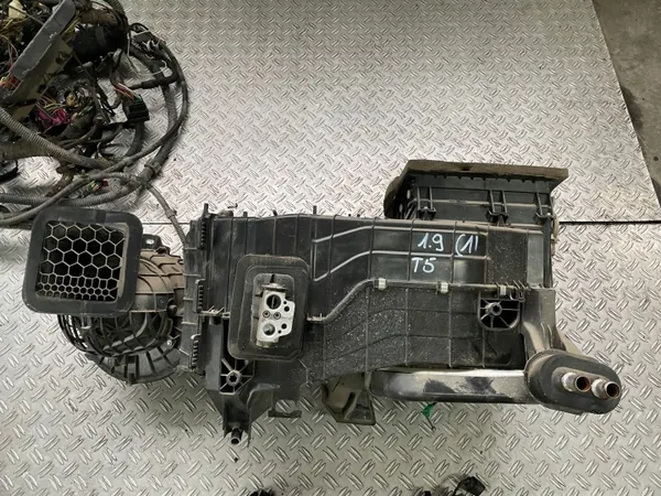 VW T5 04- Klimakompressor OEM 7H1820005BM image 9