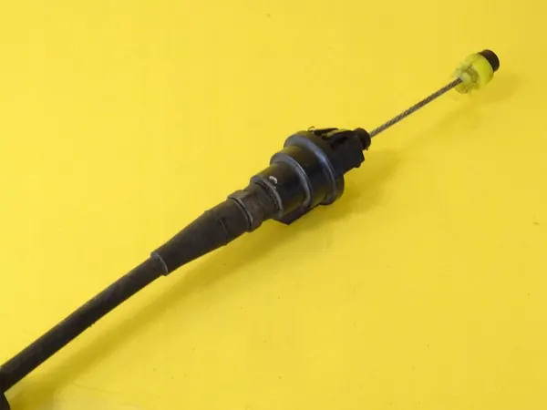 Enlace de Gas Mazda 626 OEM DRC69545 - Usado image 4